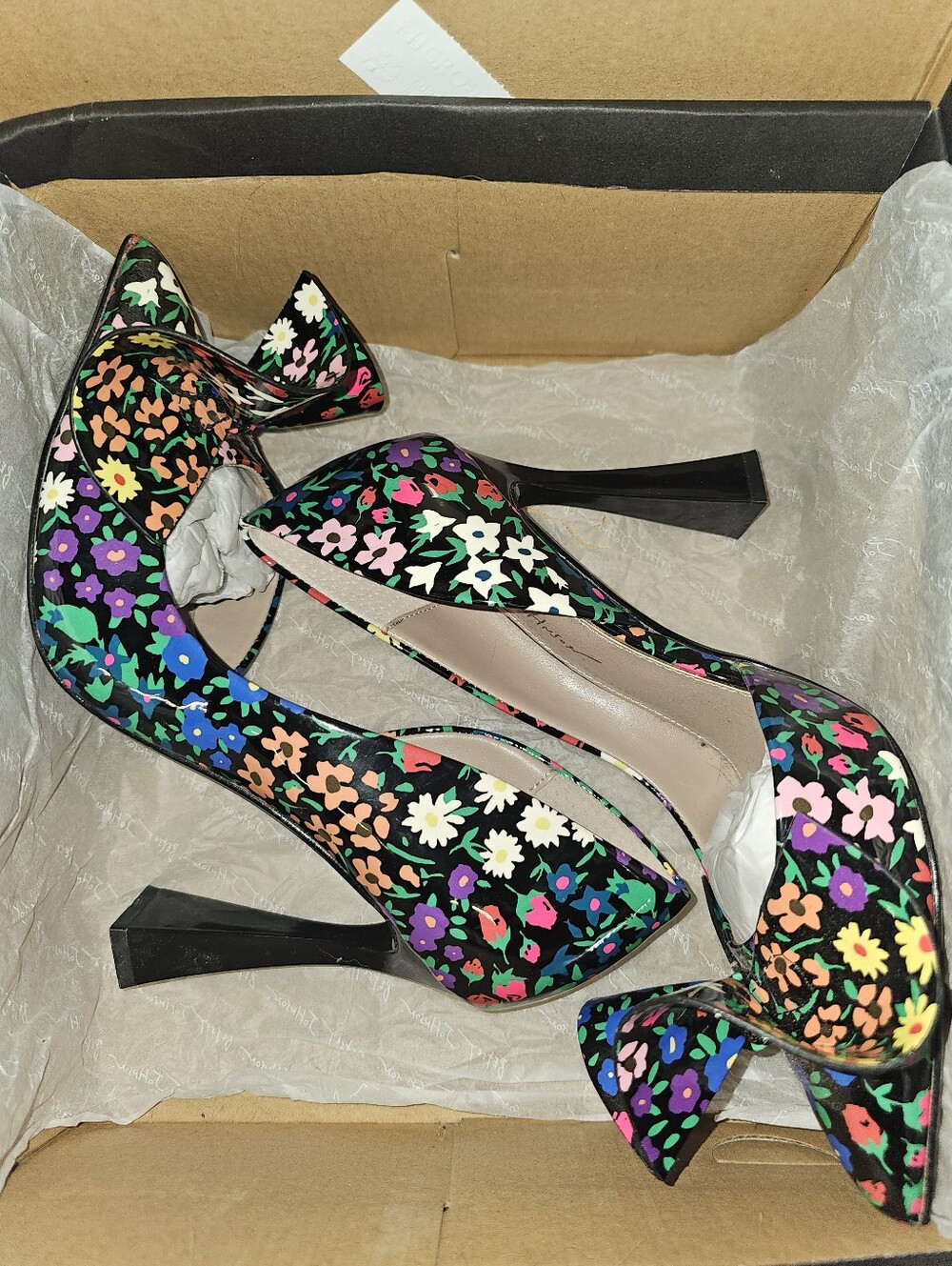 Betsey Johnson Women's Floral Black Heels Ditsy Flora Size 9 Never Worn - Picture 16 of 16